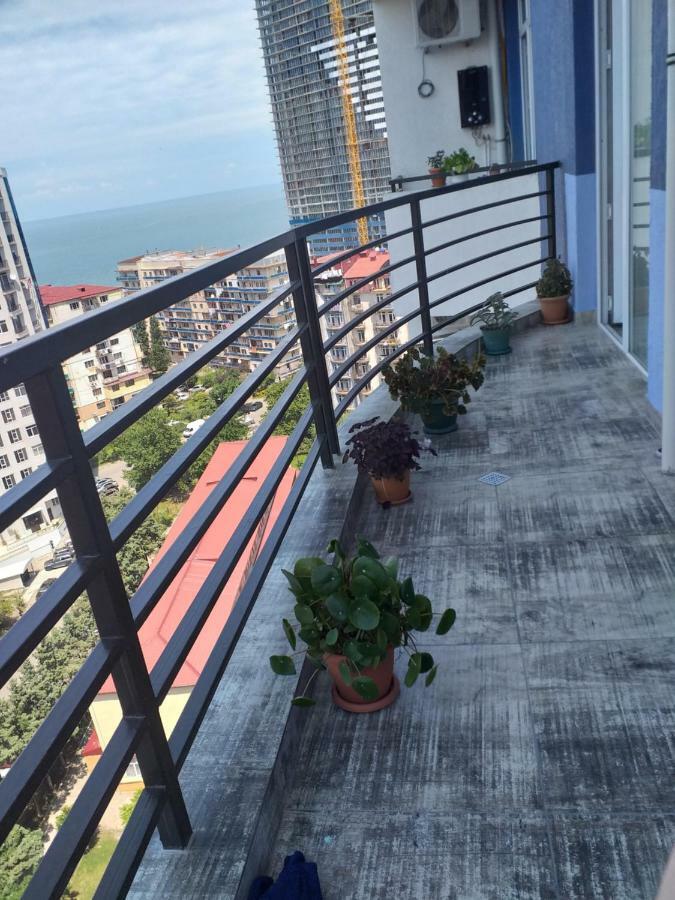 Apartament DeLux Sea View Batoemi Buitenkant foto